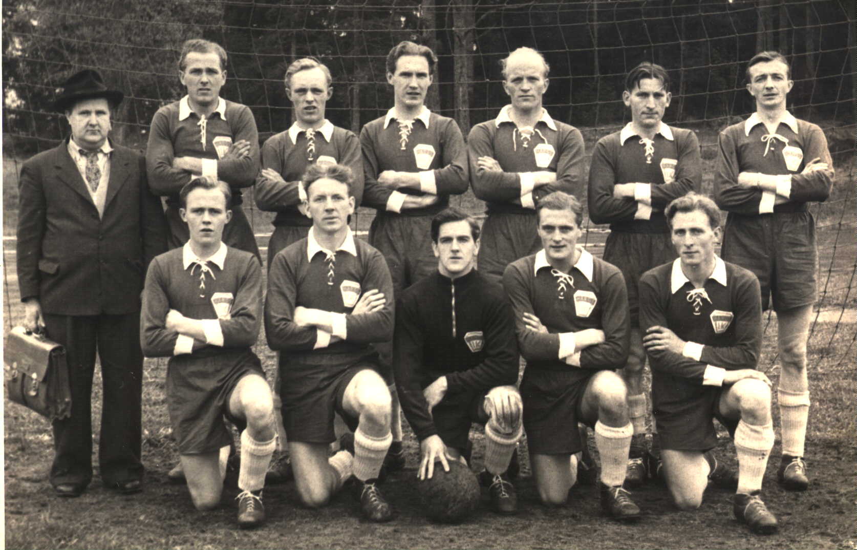 HIK1951.JPG (174574 bytes)